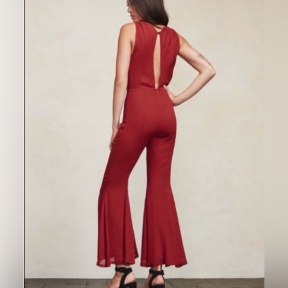 Reformation Sylvania Jumpsuit Romper Button Keyhole Pompeian Deep Red Size 10 - Picture 3 of 16